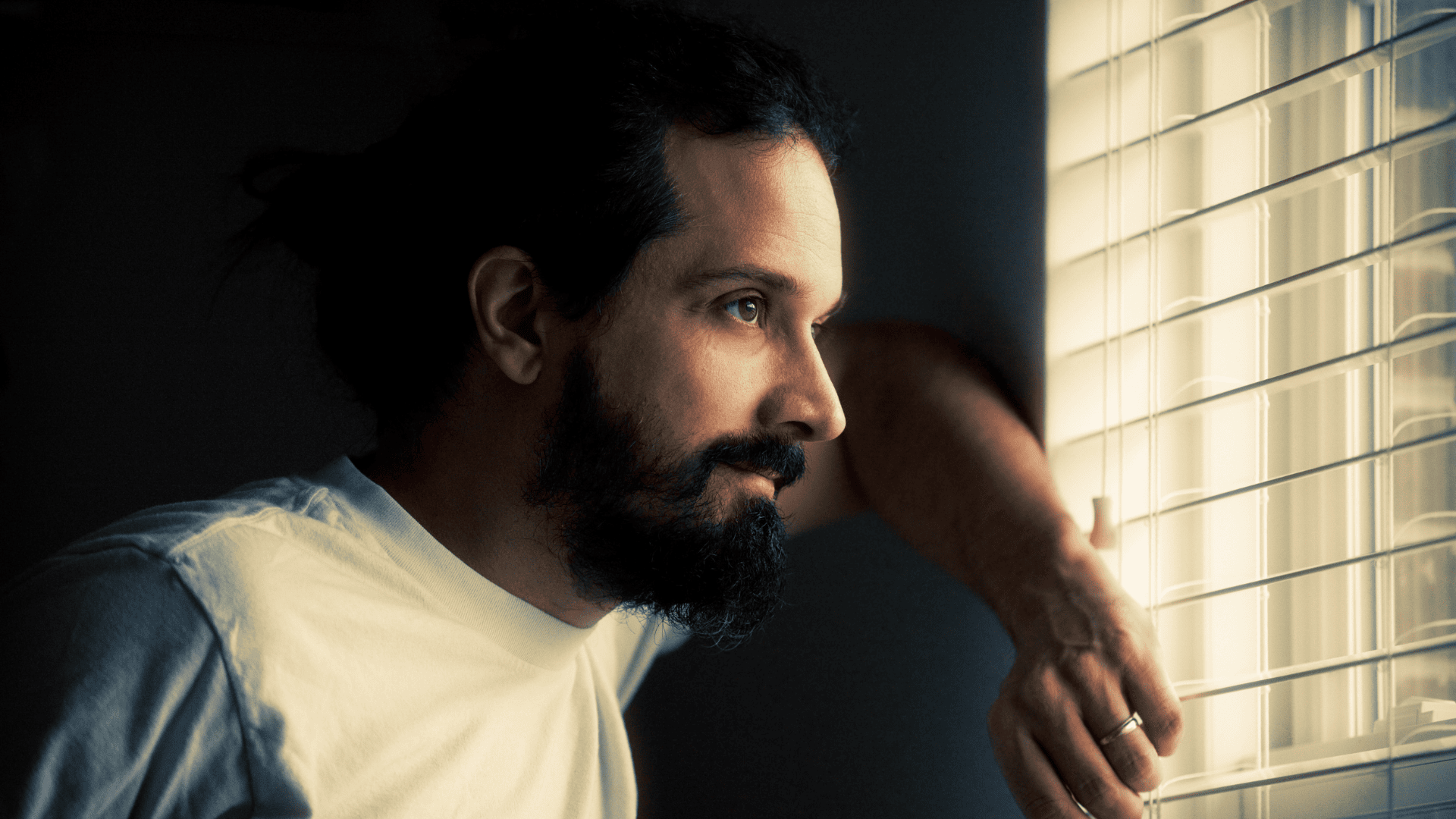 4 Subtle Signs of Trauma and Complex Trauma: Are You Dealing with More Than You Think?